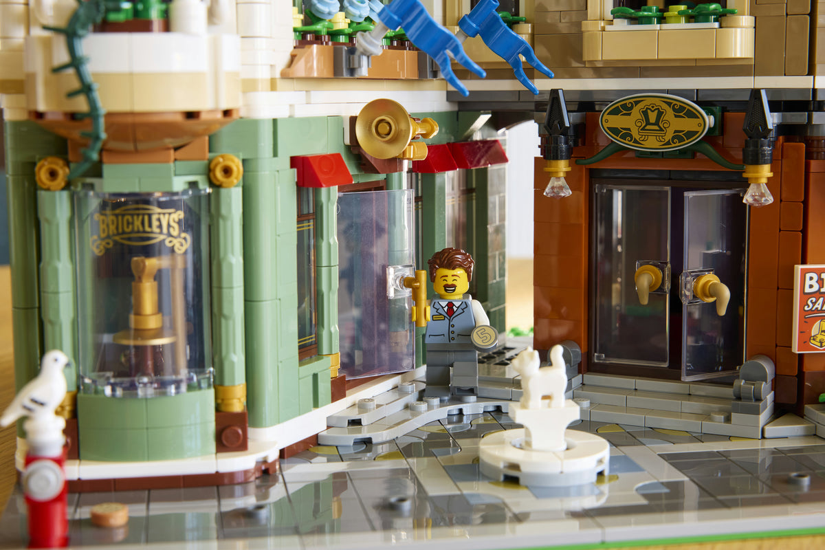 LEGO Icons 11371 via dello shopping