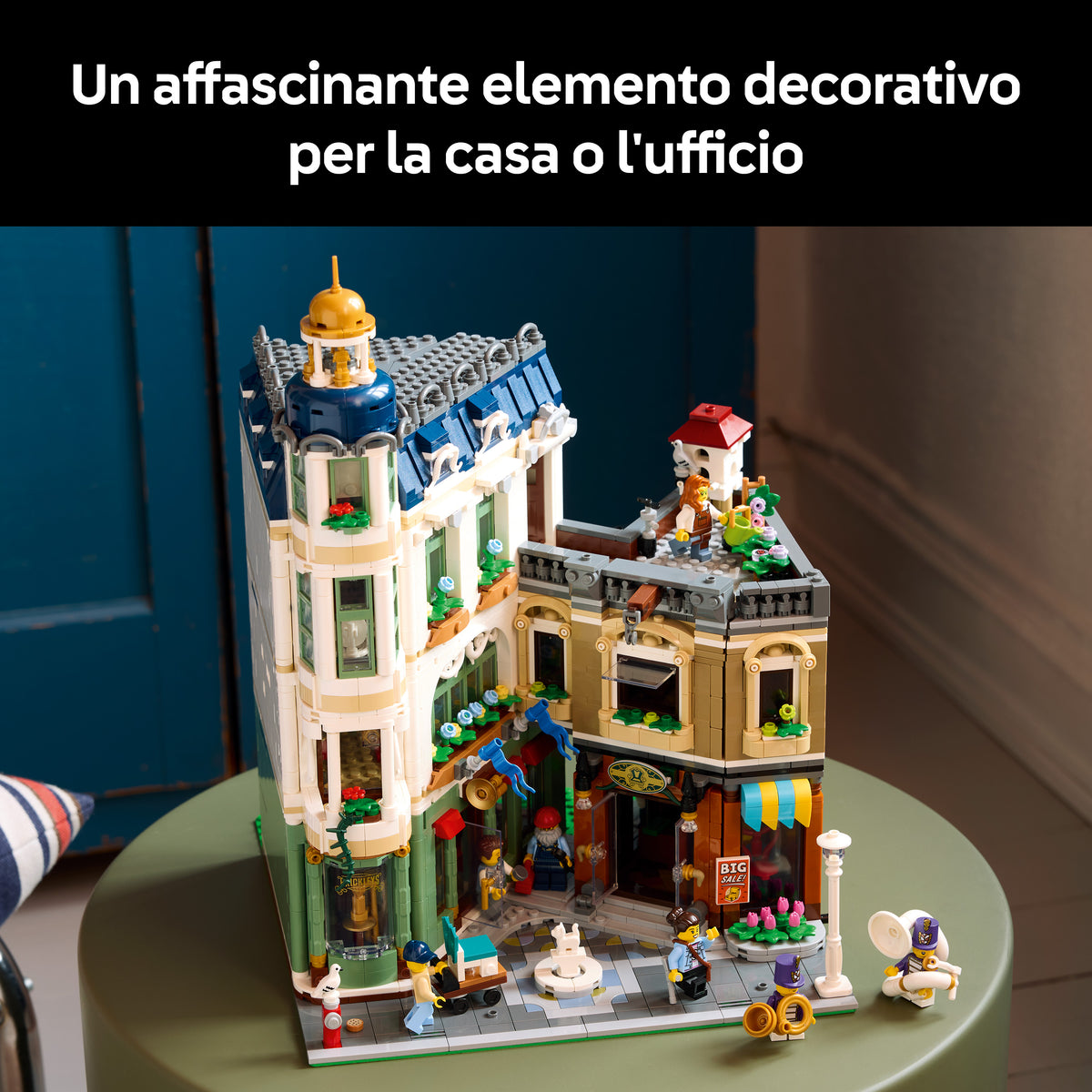 LEGO Icons 11371 via dello shopping