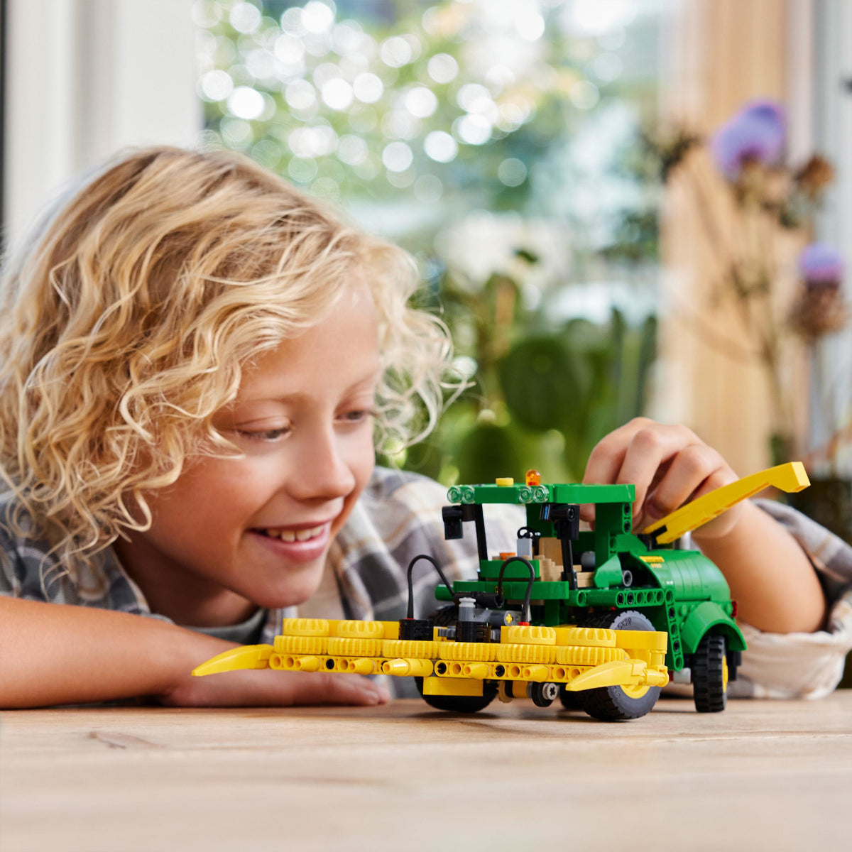 LEGO Technic 42168 john deere 9700 forage harvester