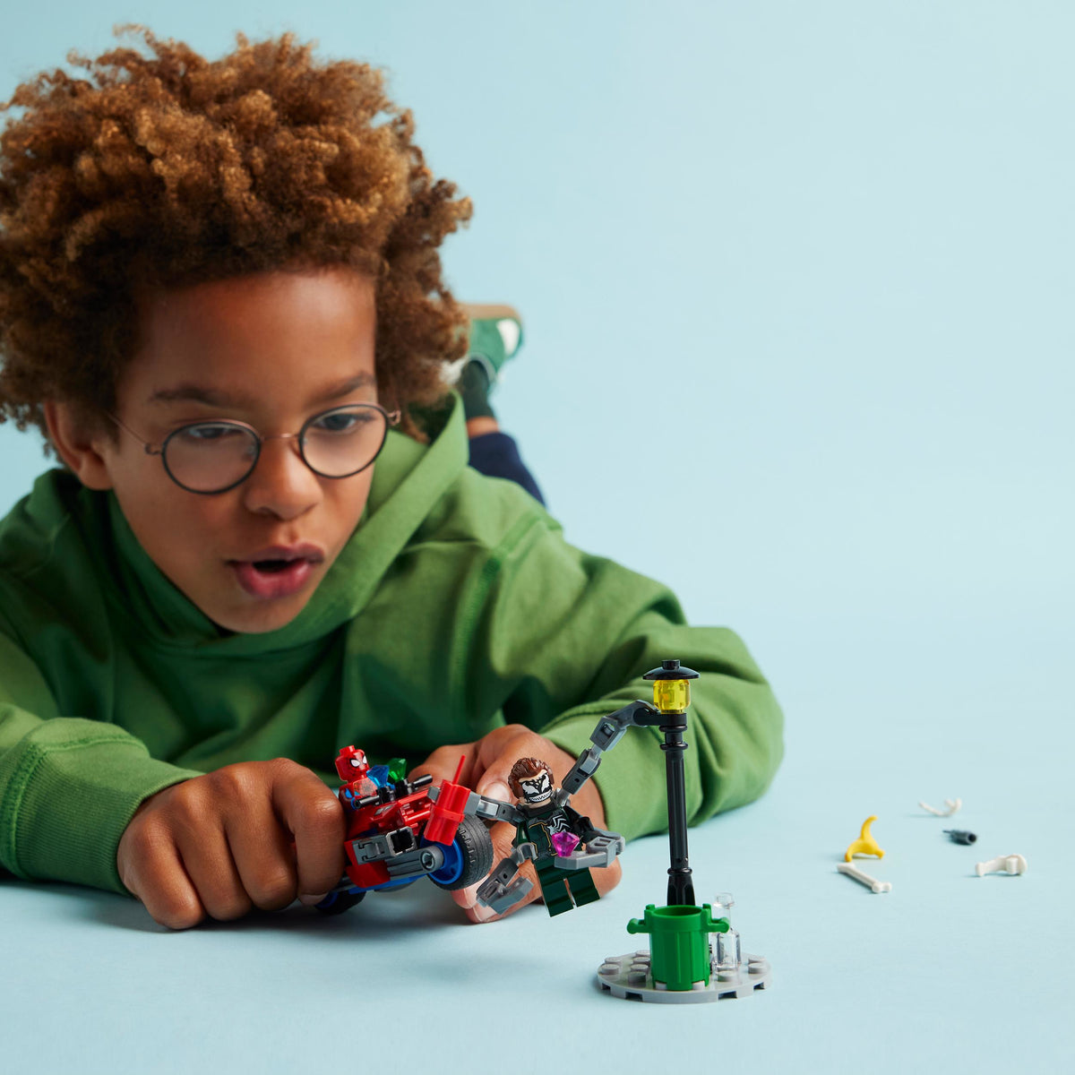 LEGO Super Heroes 76275 inseguimento sulla moto: spider-man vs. doc ock