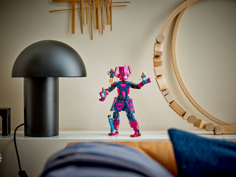 LEGO Super Heroes 76316 i fantastici quattro contro galactus