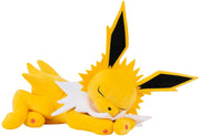 pokémon - sleeping jolteon - peluche 45cm