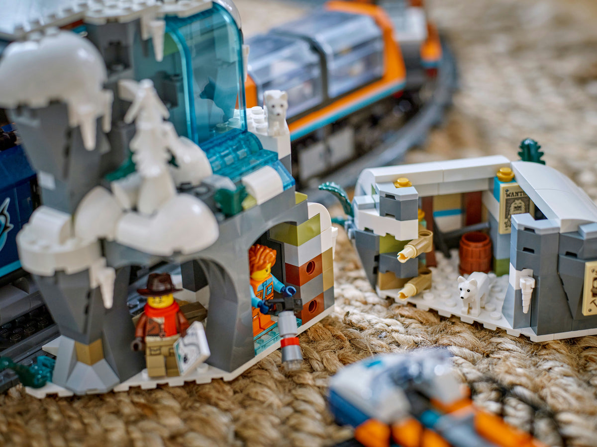 LEGO City 60470 Treno espresso artico degli esploratori