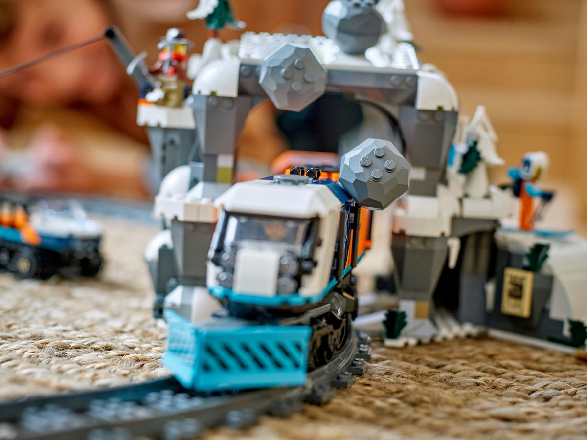 LEGO City 60470 Treno espresso artico degli esploratori