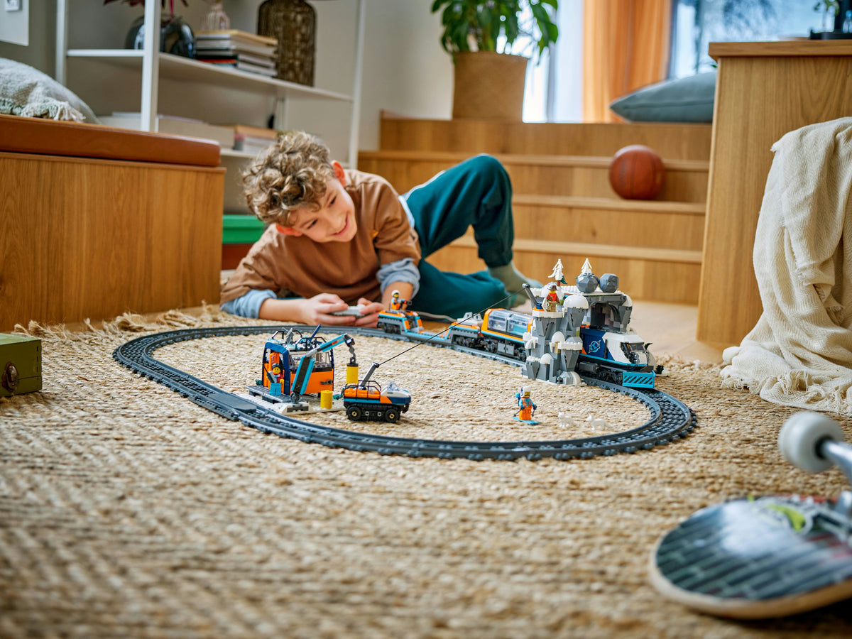 LEGO City 60470 Treno espresso artico degli esploratori