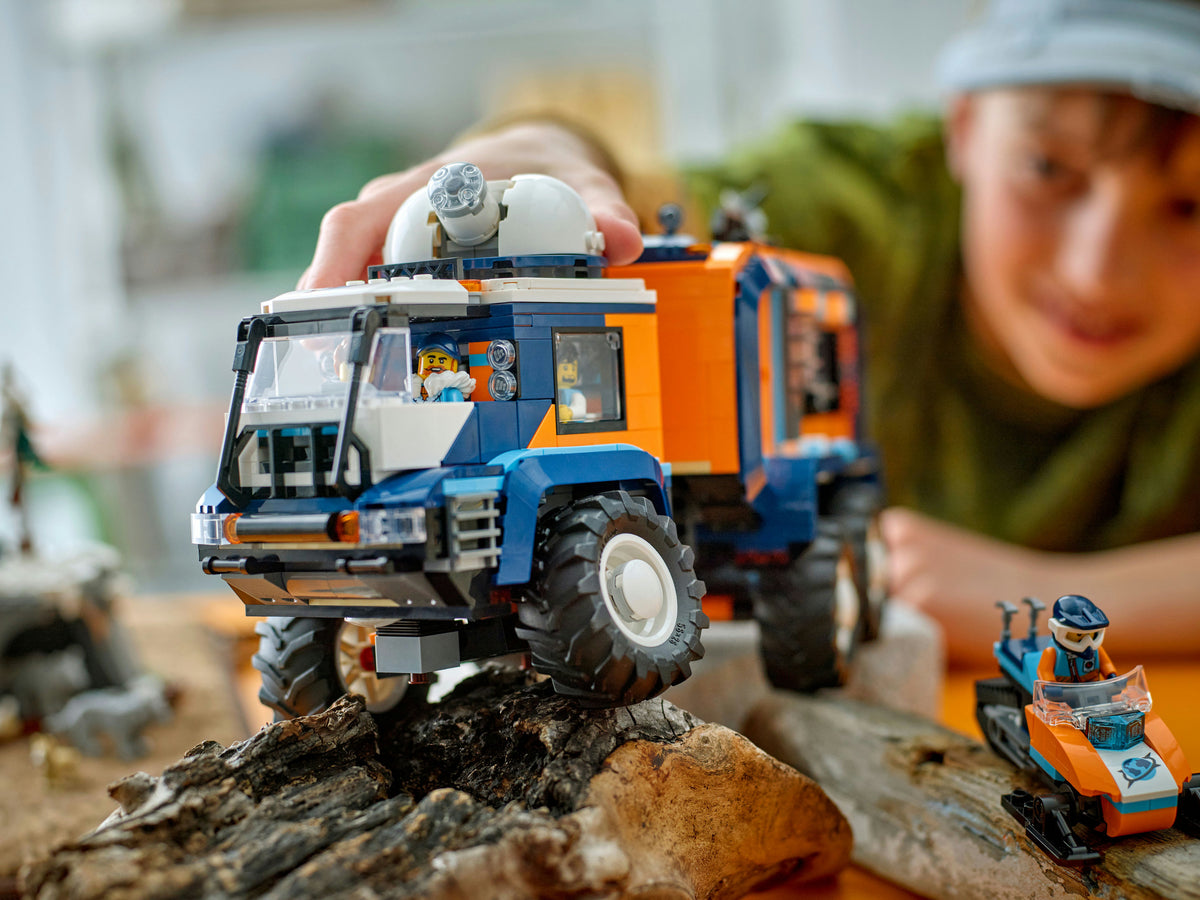 LEGO City 60471 Grande camion artico con laboratorio