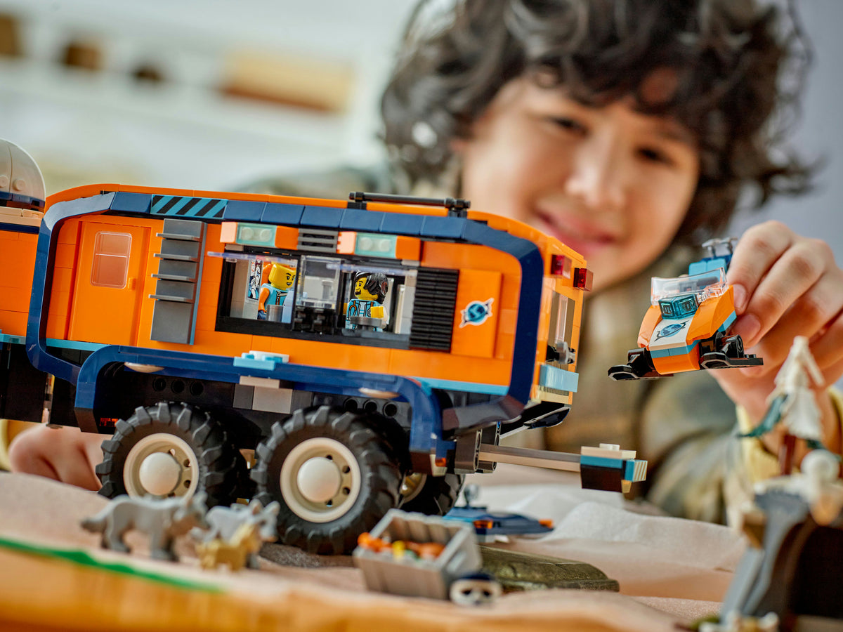 LEGO City 60471 Grande camion artico con laboratorio