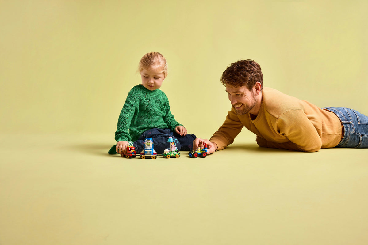 LEGO Disney Classic 43264 Toy Story: Treno e Auto RC celebrativi