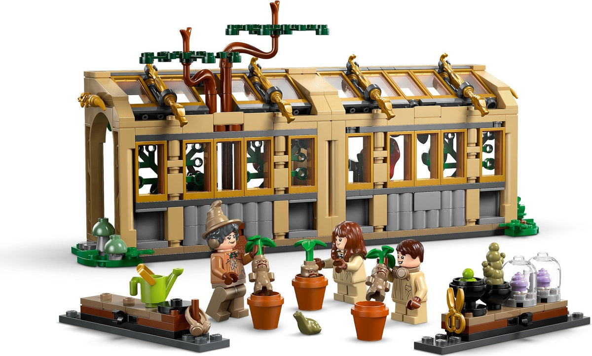 LEGO Harry Potter 76445 castello di hogwarts: lezione di erbologia