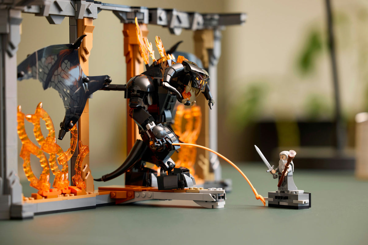 10367 - Il Signore degli Anelli: Book Nook del Balrog™