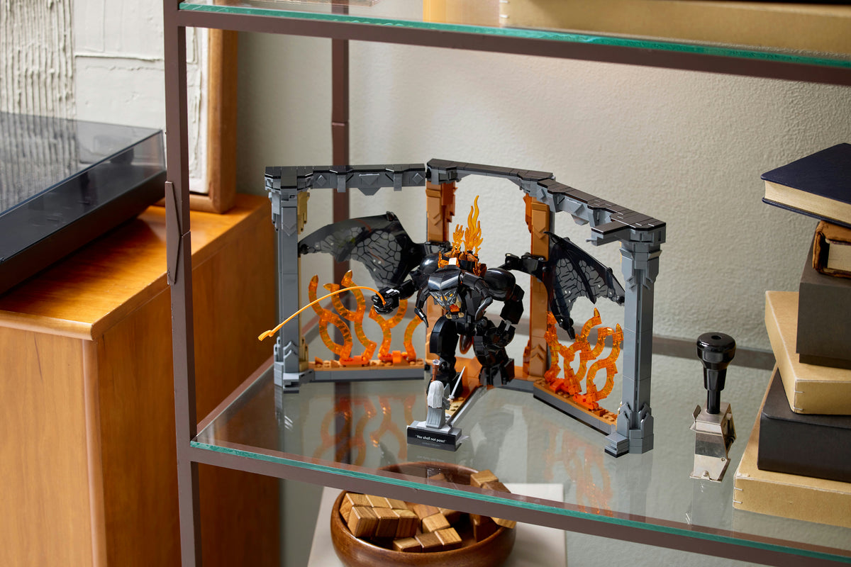 10367 - Il Signore degli Anelli: Book Nook del Balrog™