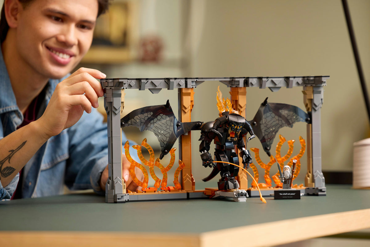 LEGO Icons 10367 Il Signore degli Anelli: Book Nook del Balrog™