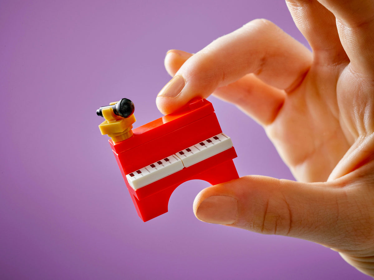 LEGO Friends 42653 Negozio di musica e appartamento