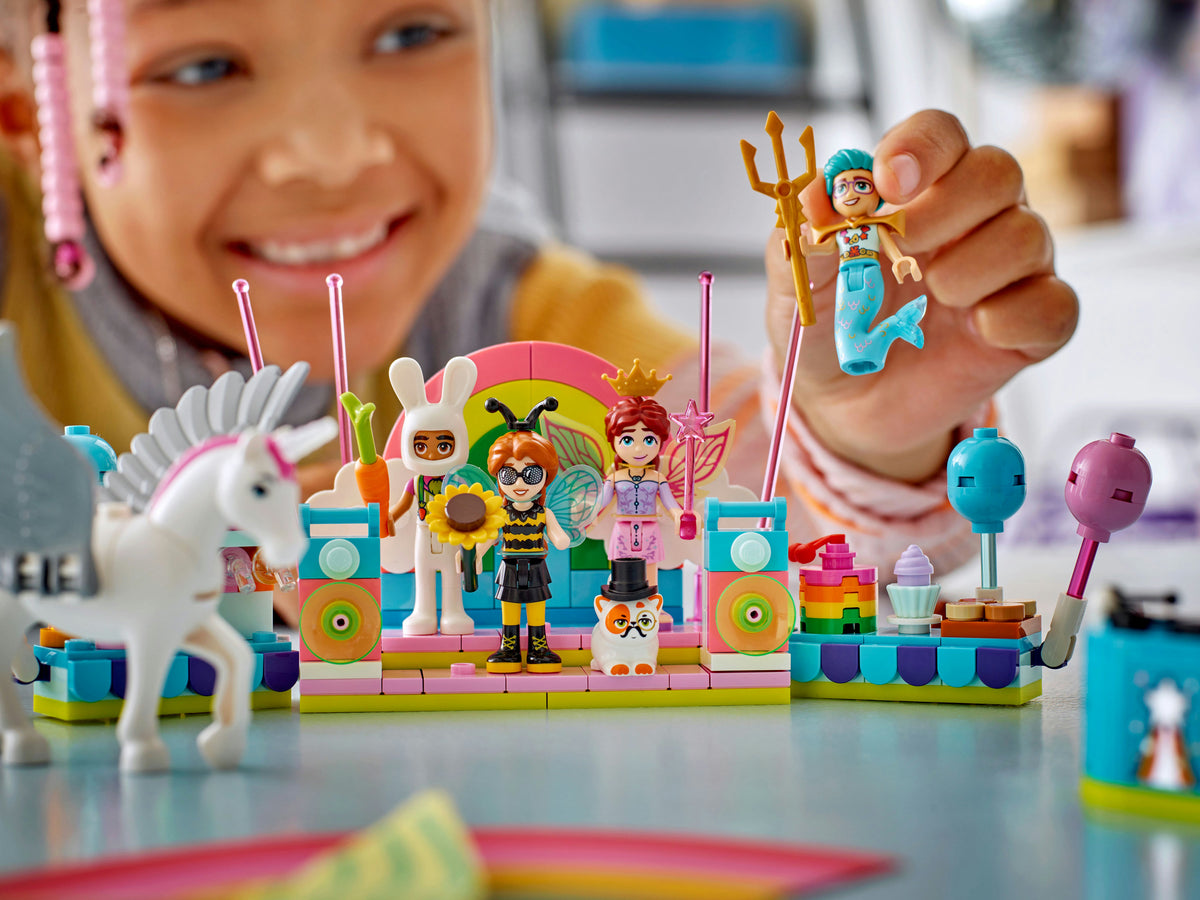 LEGO Friends 42661 Party in costume con unicorno e fatina