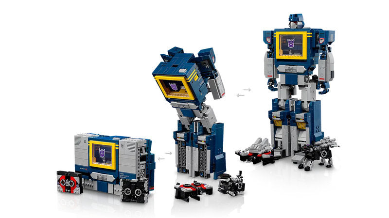 LEGO Icons 10358 transformers: soundwave