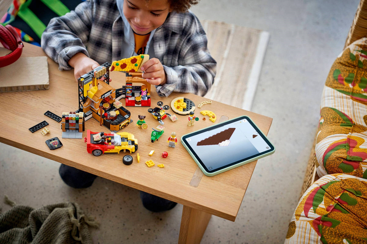 LEGO City 60496 centro di consegna pizze con veicoli
