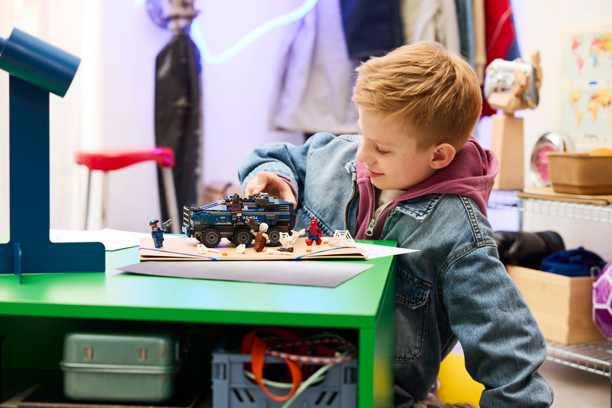 LEGO Super Heroes 76349 spider-man: inseguimento del trasportatore di detenuti