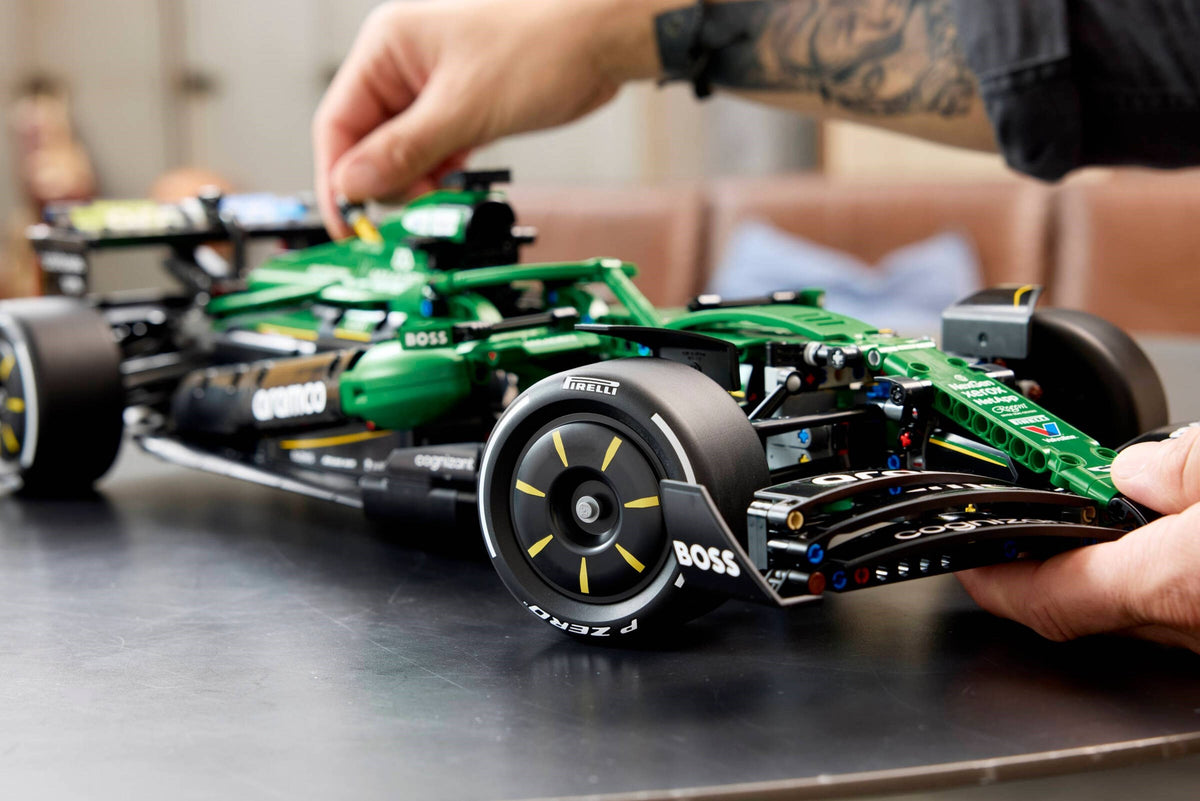 LEGO Technic 42240 auto f1® aston martin aramco amr24