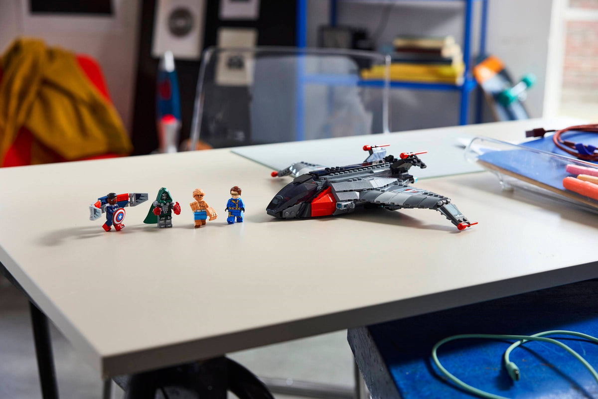 LEGO Super Heroes 76347 avengers: doomsday quinjet